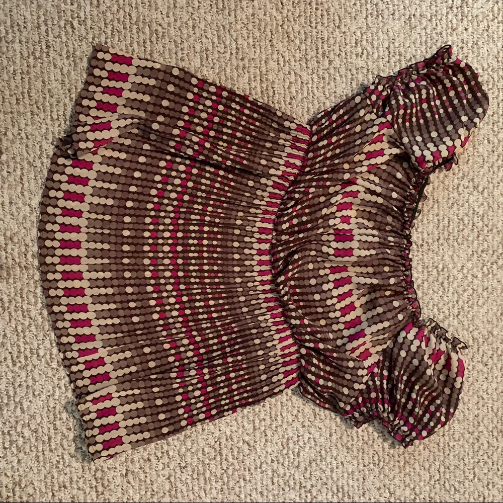 Cato blouse tan with square design